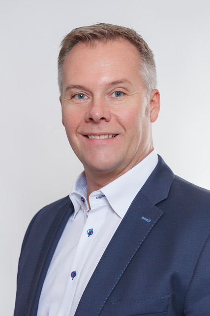 Maik Schürhaus ist Sachverständiger für Ruhestandsplanung von deutschen Staatsbürgern, die im Ausland Karriere machen